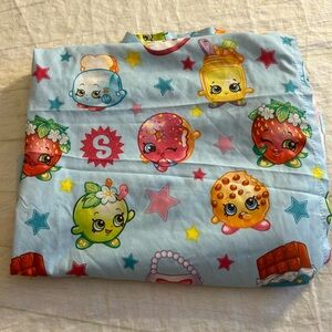 SHOPKINS (2017) MOOSE TWIN FLAT SHEET WITH WASHING INSTRUCTIONS LIGHT BLUE MULTI
